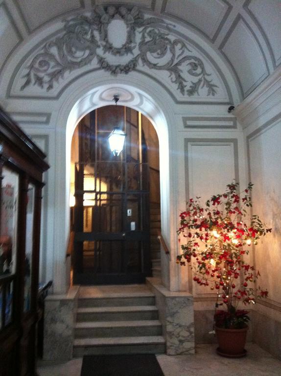 Apartment Parco Margherita Naples